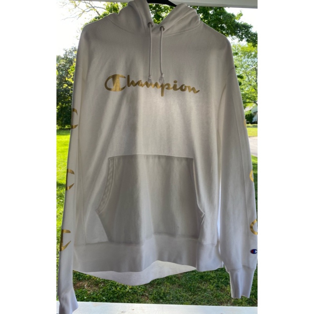 Men’s white Champion Sweatshirt